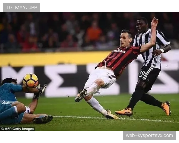 37岁布冯连续关键战首发，精准出球如何重塑防线组织？