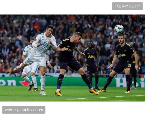 C罗与凯恩中锋角色进攻效率及战术适配性对比分析